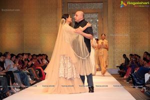 Tarun Tahiliani Autumn Winter and Bridal Collection