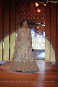 Tarun Tahiliani Autumn Winter and Bridal Collection