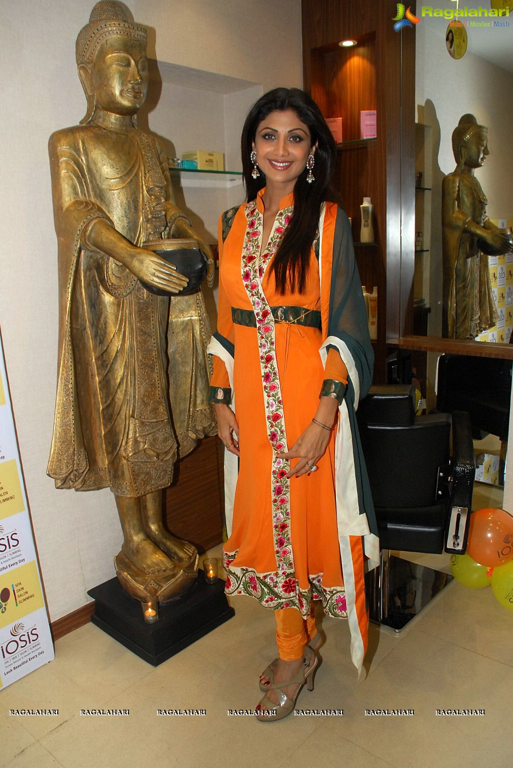 Shilpa Shetty launches 11th IOSIS Wellness Center Branch