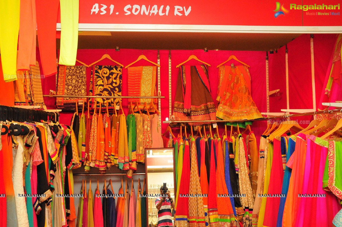 Akritti Elite 'Traditions and Fashions' Exhibition, Hyderabad