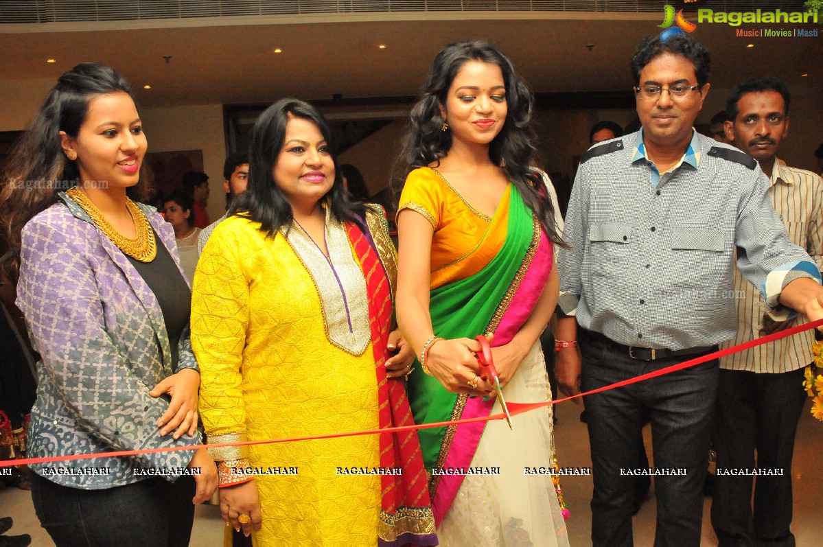 Akritti Elite 'Traditions and Fashions' Exhibition, Hyderabad