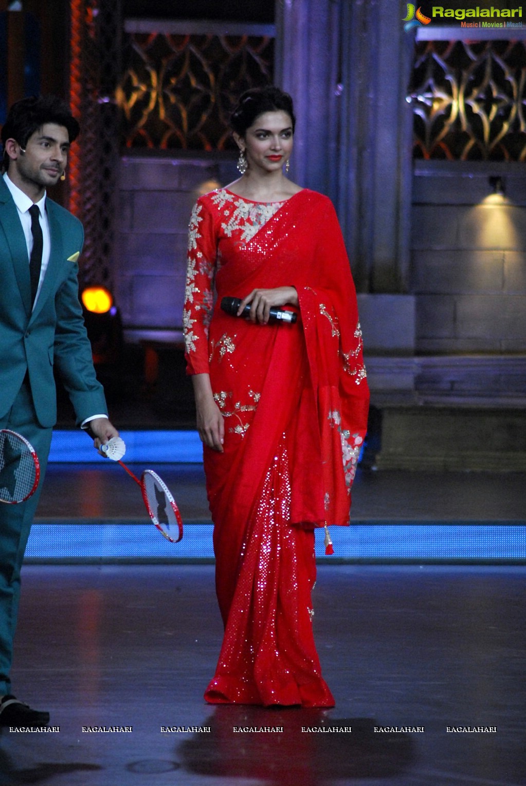 Deepika Padukone and Arjun Kapoor on Zee TV show India's Best Cine Stars Ki Khoj