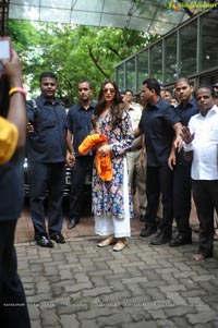 Deepika Padukone Siddhivinayak Temple