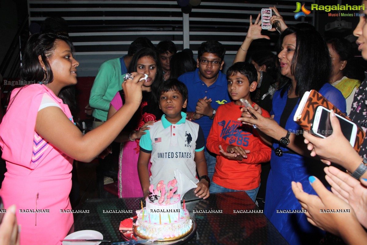 Purva Birthday Celebrations 2014 at Uberdeq