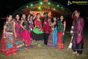 Dildar Dandiya 2014