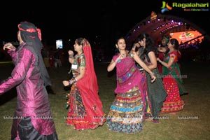 Dildar Dandiya 2014