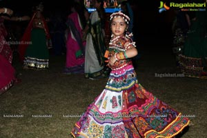 Dildar Dandiya 2014