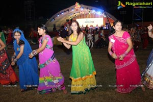 Dildar Dandiya 2014