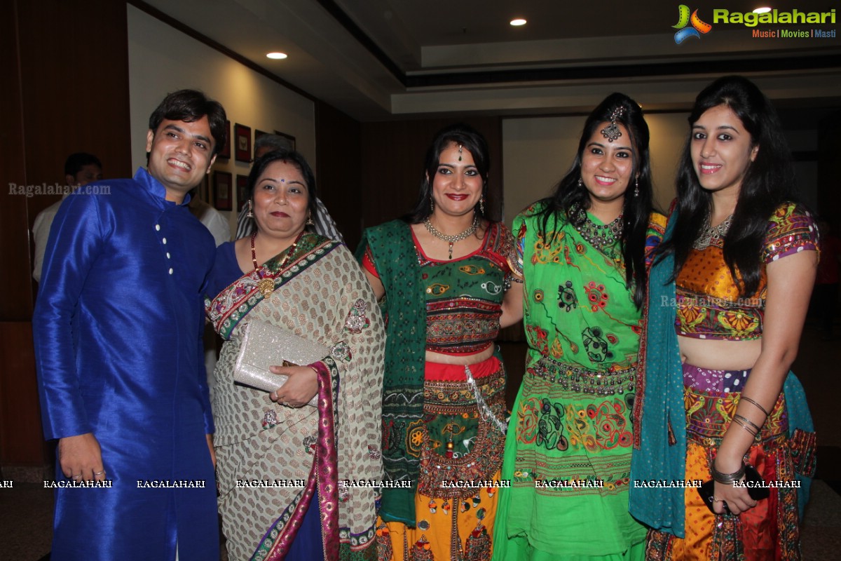 Dildar Dandiya 2014 Launch Ceremony - Chief Guest: Mr. VVS Laxman, Guest of Honour: Mrs. Bina Mehta