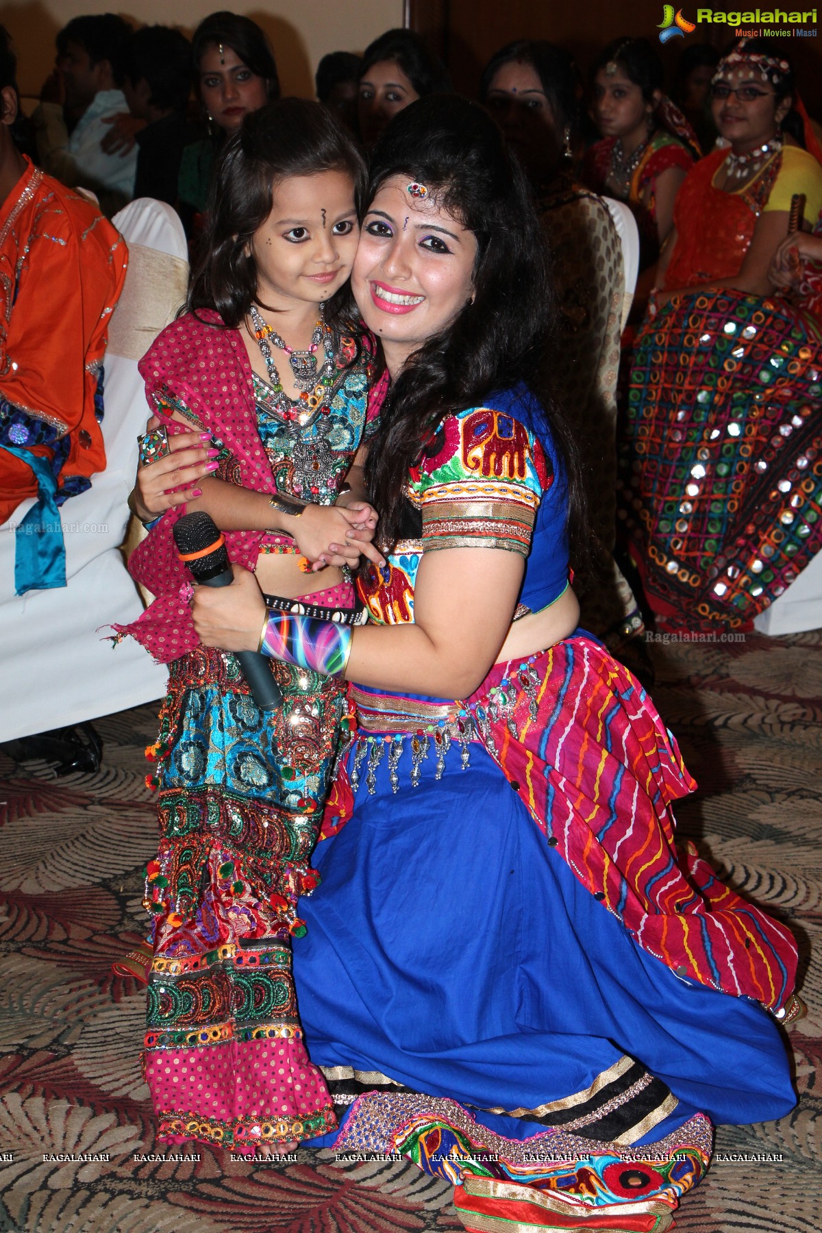 Dildar Dandiya 2014 Launch Ceremony - Chief Guest: Mr. VVS Laxman, Guest of Honour: Mrs. Bina Mehta