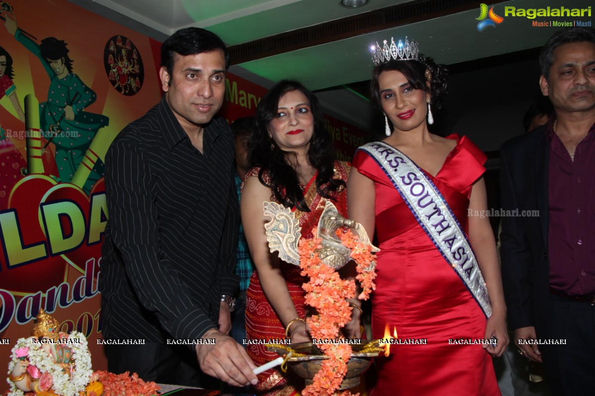 Dildar Dandiya 2014 Launch Ceremony - Chief Guest: Mr. VVS Laxman, Guest of Honour: Mrs. Bina Mehta