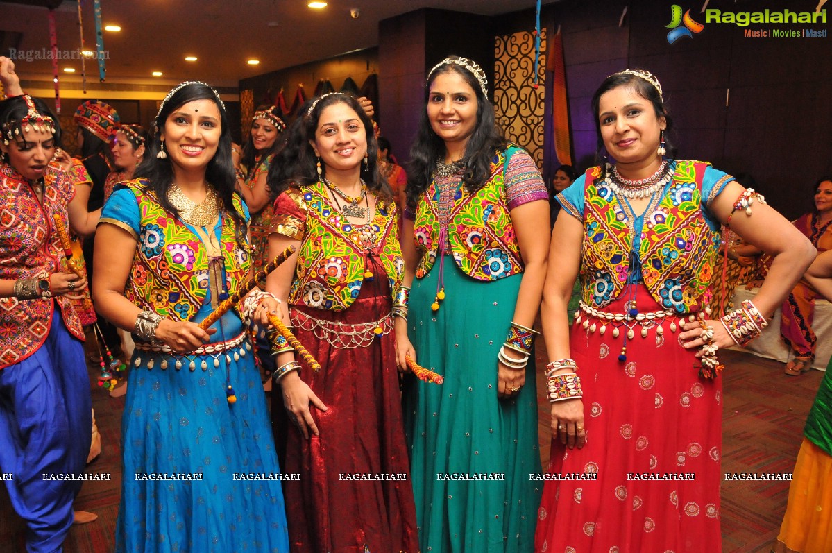 Disco Dandiya by by Samskruthy Ladies Club (Sept. 2014)