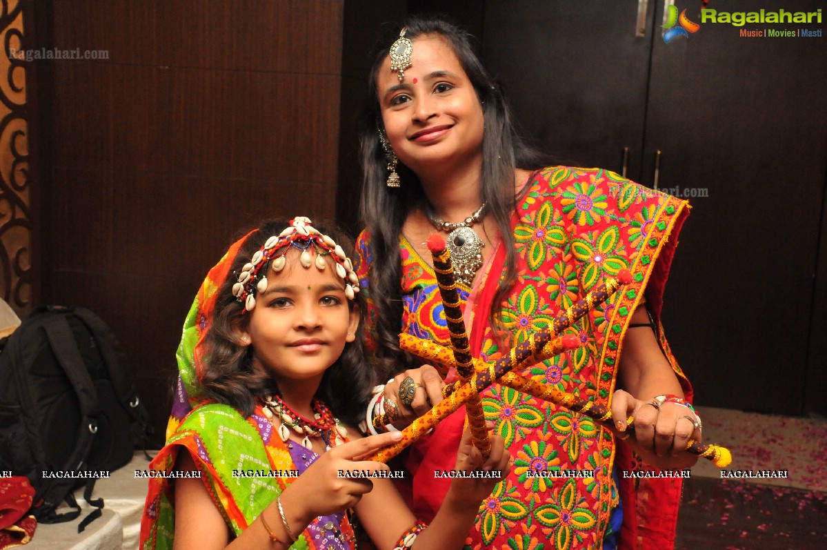 Disco Dandiya by by Samskruthy Ladies Club (Sept. 2014)