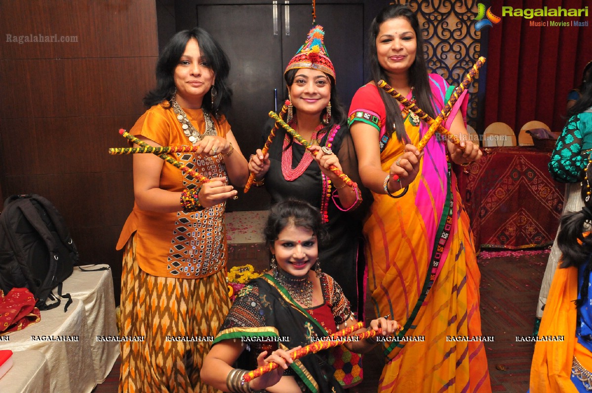 Disco Dandiya by by Samskruthy Ladies Club (Sept. 2014)