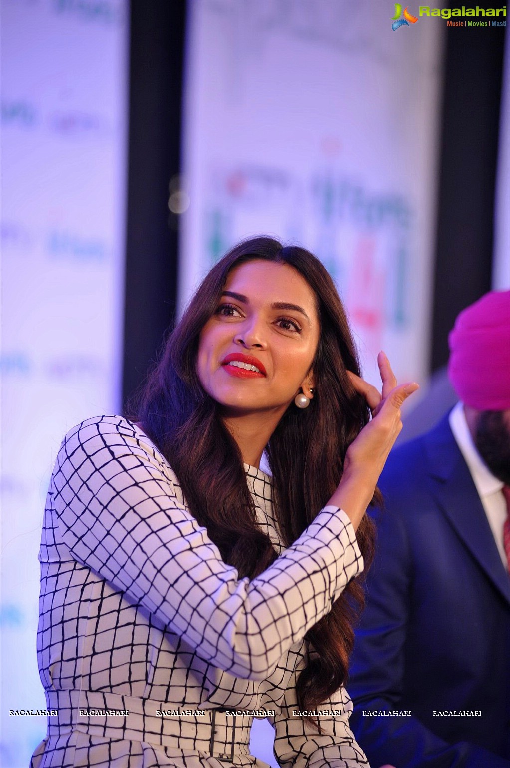 Deepika Padukone Launches NDTV and Fortis Healthcare 4U Campaign