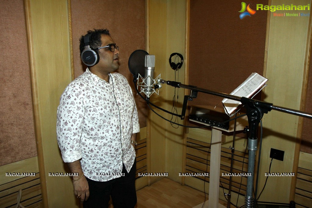 Game Paisa Ladki Promotional Song Recording