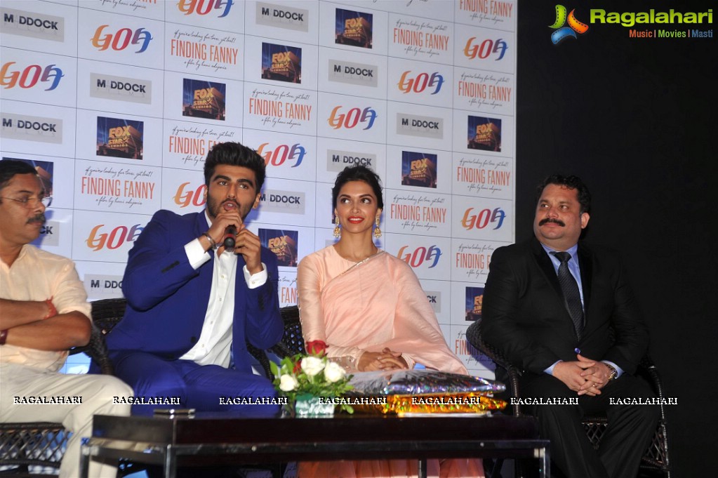 Deepika Padukone and Arjun at Goa Tourism Event