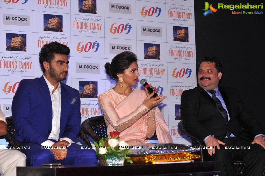 Deepika Padukone and Arjun at Goa Tourism Event