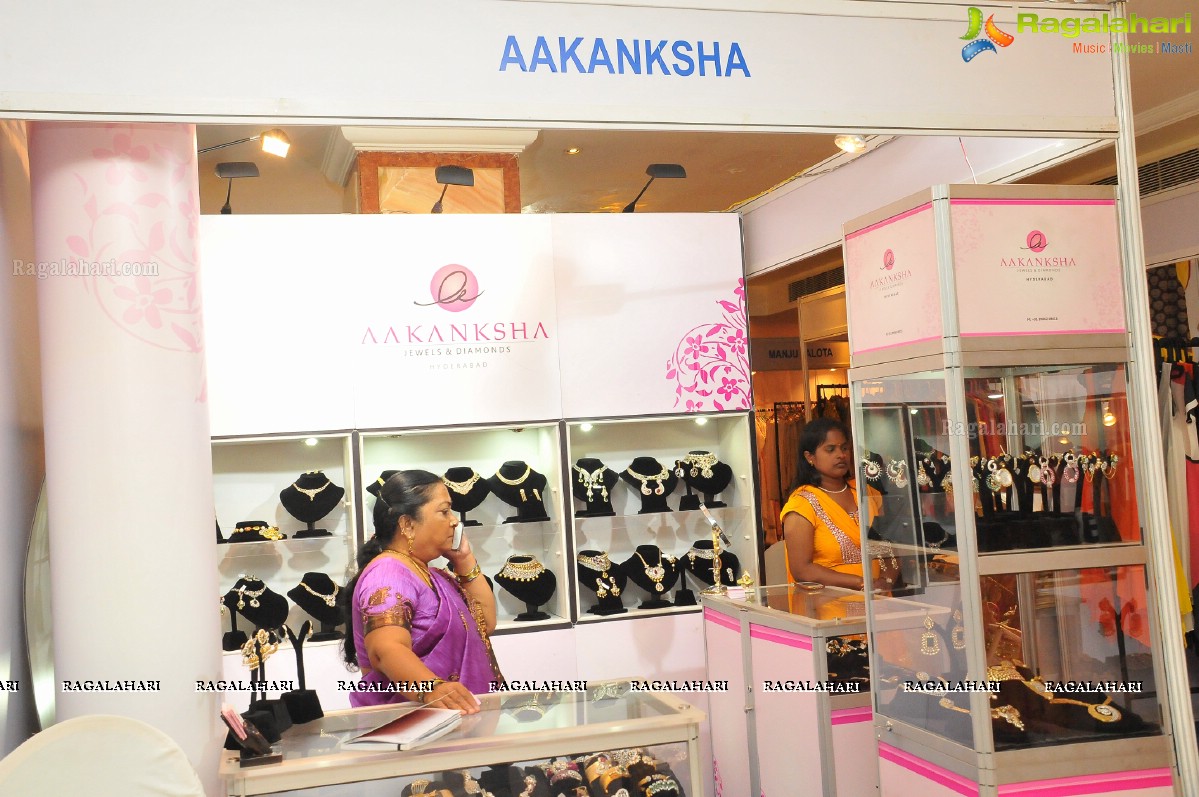 Petals Exhibition and Sale at Taj Krishna, Hyderabad (Sep. 19, 2014)