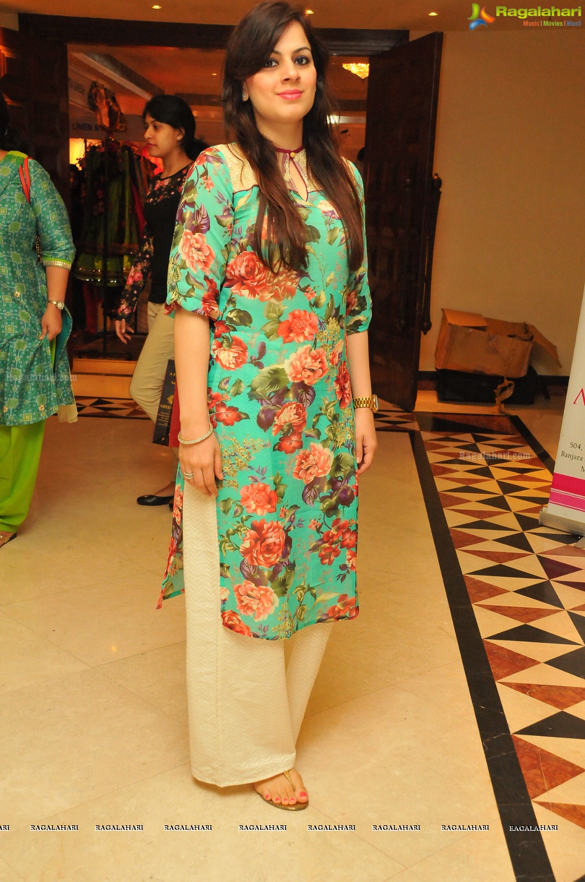 Petals Exhibition and Sale at Taj Krishna, Hyderabad (Sep. 19, 2014)