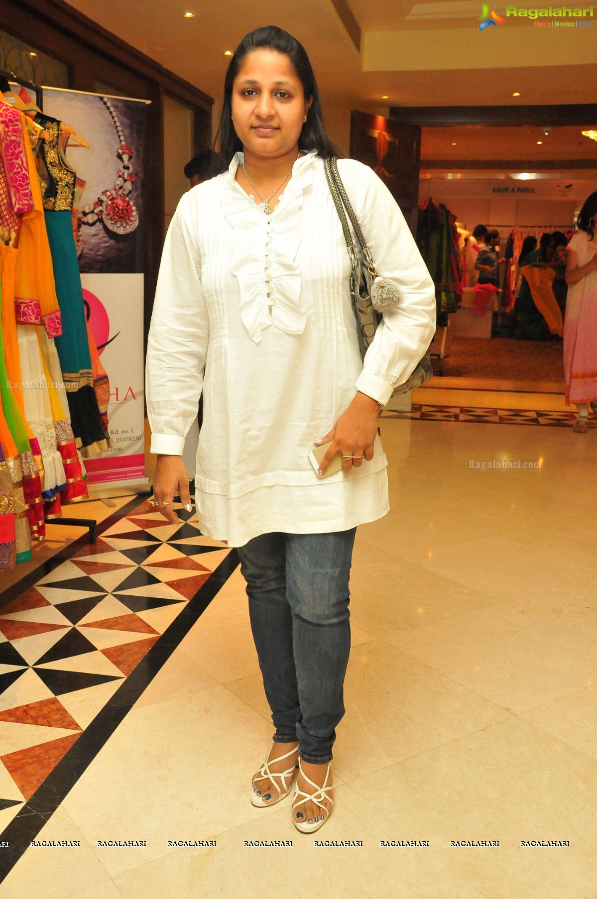 Petals Exhibition and Sale at Taj Krishna, Hyderabad (Sep. 19, 2014)