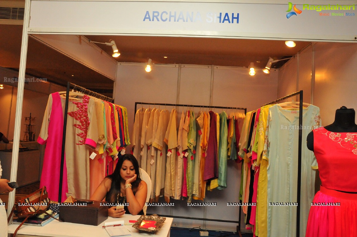 Petals Exhibition and Sale at Taj Krishna, Hyderabad (Sep. 19, 2014)