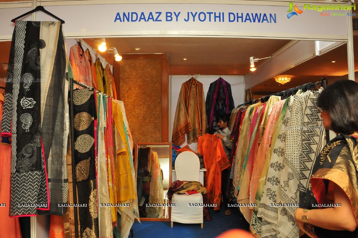 Petals Exhibition and Sale at Taj Krishna, Hyderabad (Sep. 19, 2014)