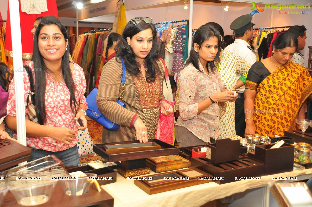 Petals Exhibition and Sale at Taj Krishna, Hyderabad (Sep. 19, 2014)