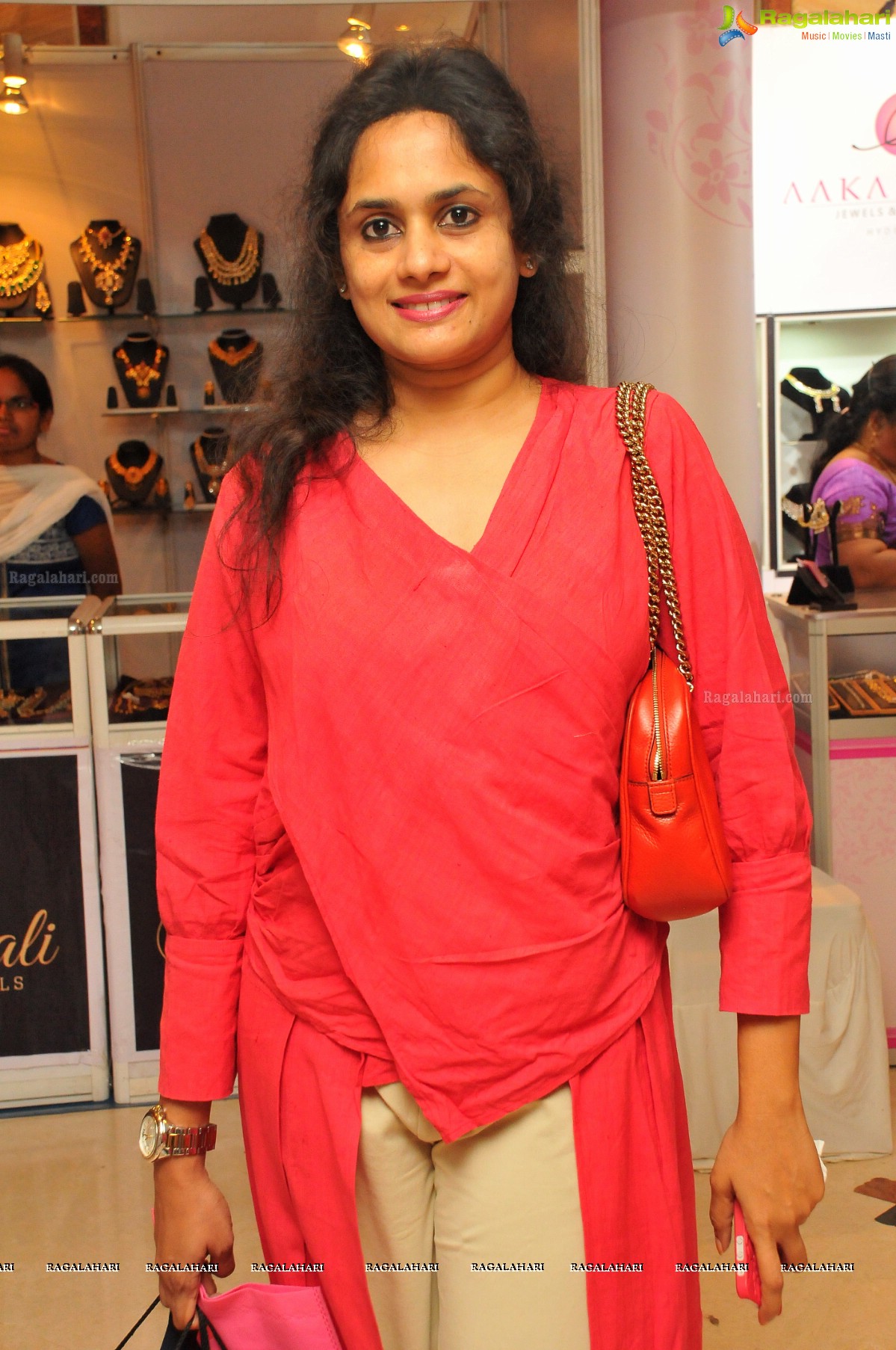 Petals Exhibition and Sale at Taj Krishna, Hyderabad (Sep. 19, 2014)