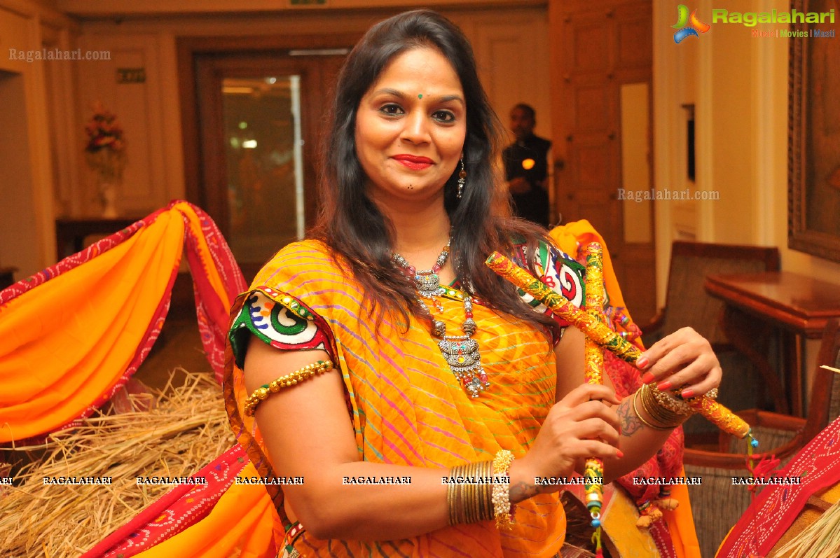 Kakatiya Ladies Club Dandiya Masti 2014