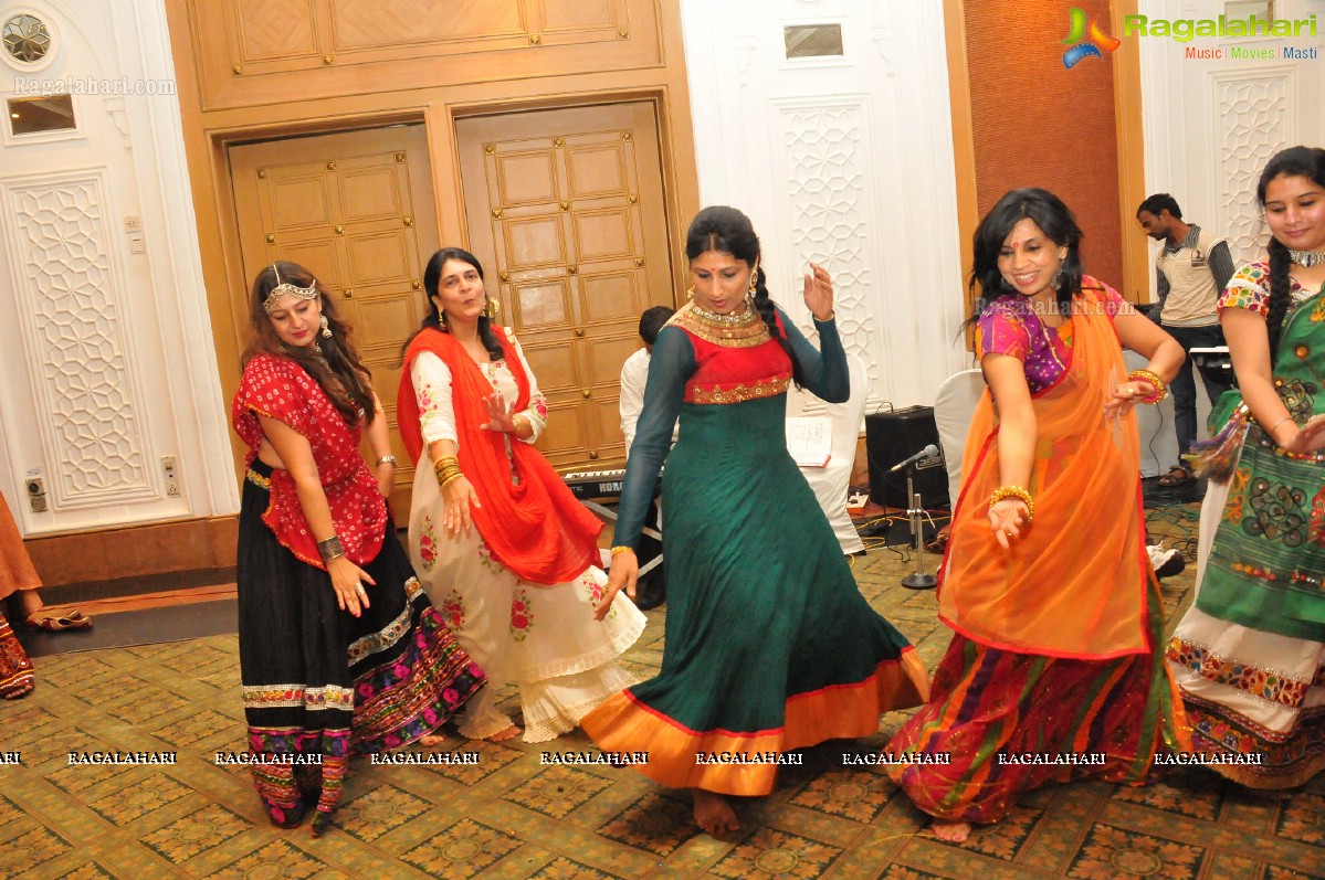 Kakatiya Ladies Club Dandiya Masti 2014