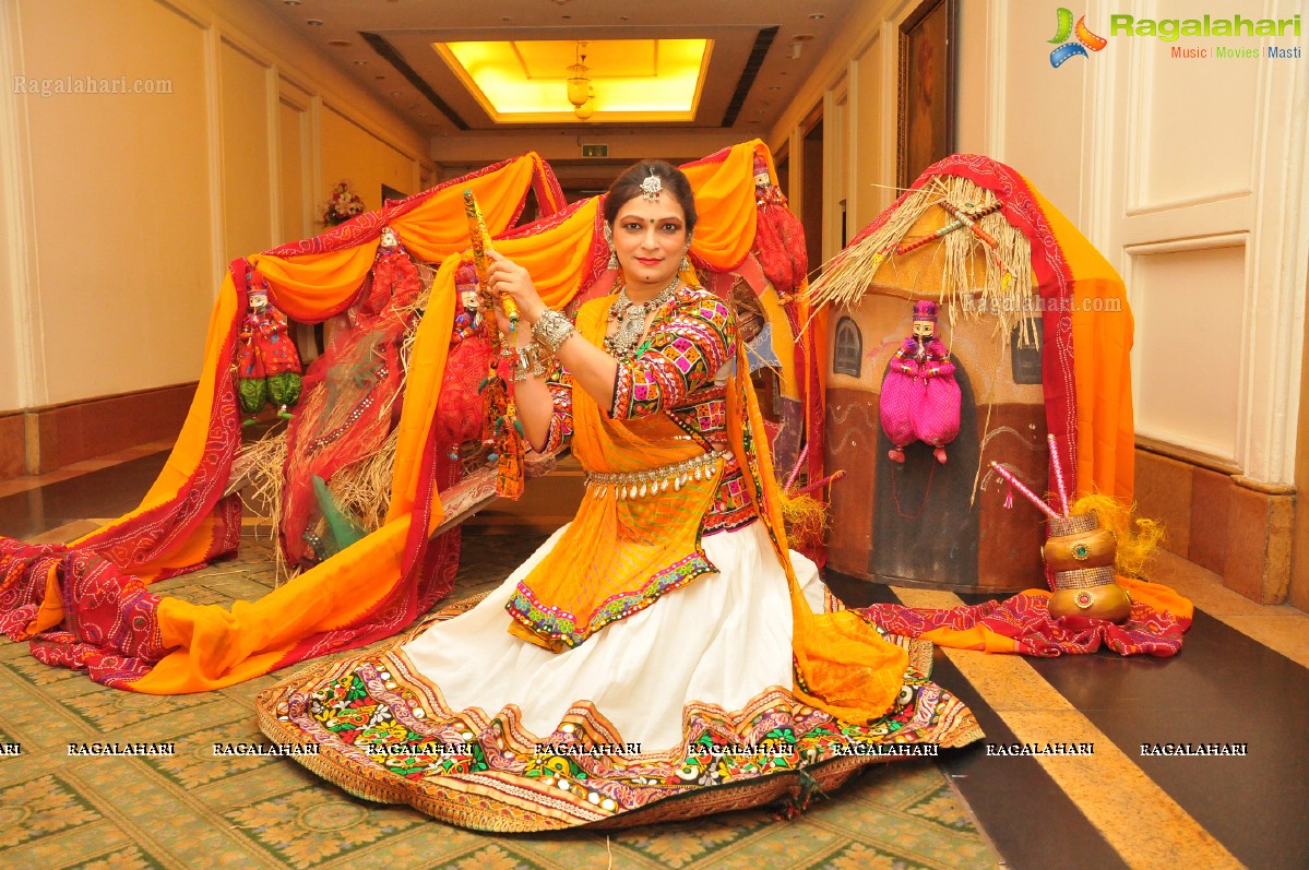 Kakatiya Ladies Club Dandiya Masti 2014