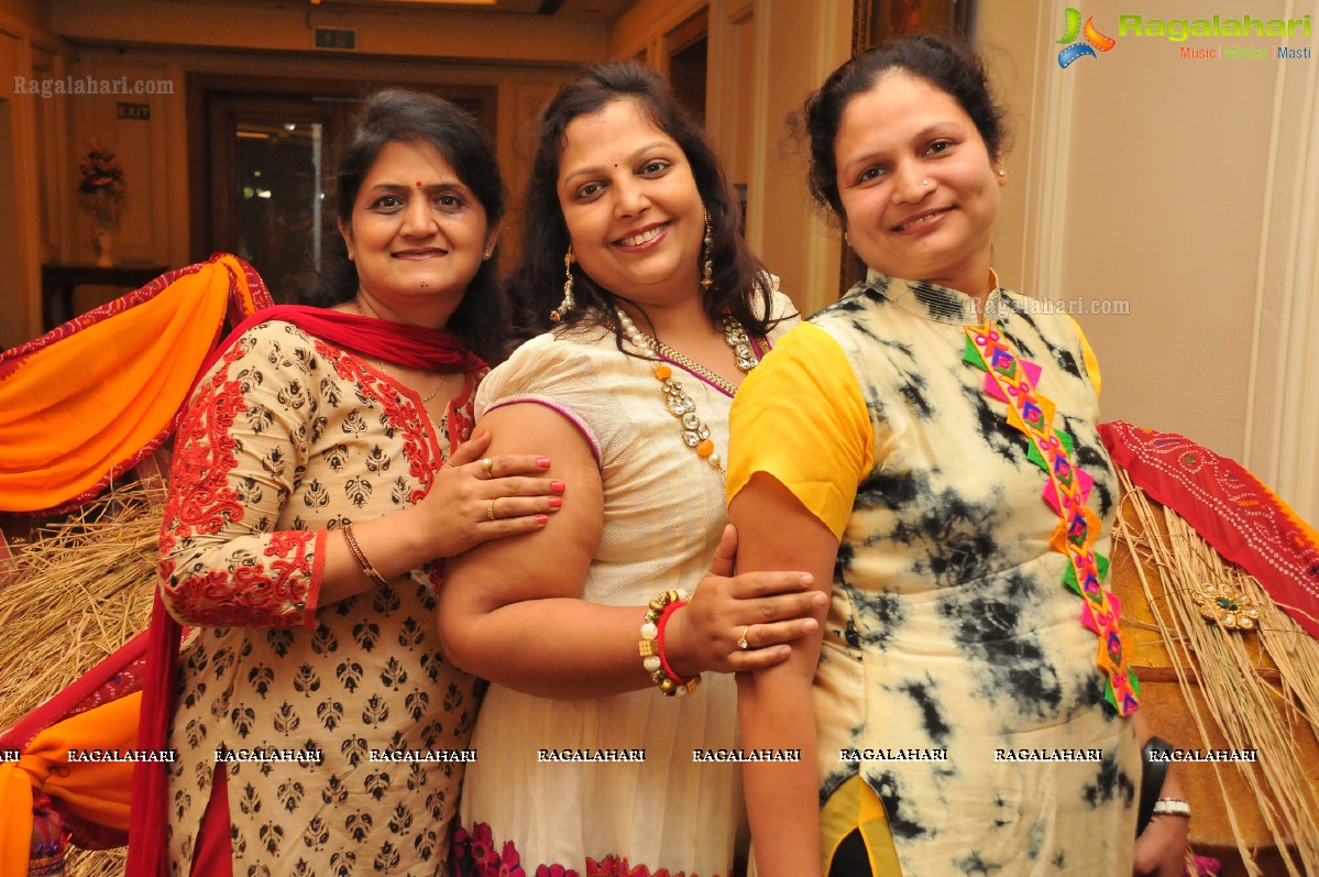 Kakatiya Ladies Club Dandiya Masti 2014