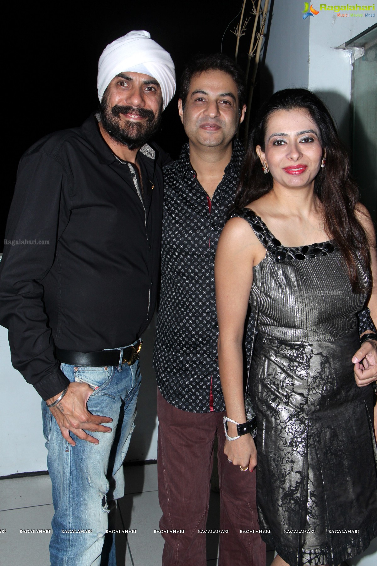 Shimmery n Starry Night - Hosted by Sunil and Sonia