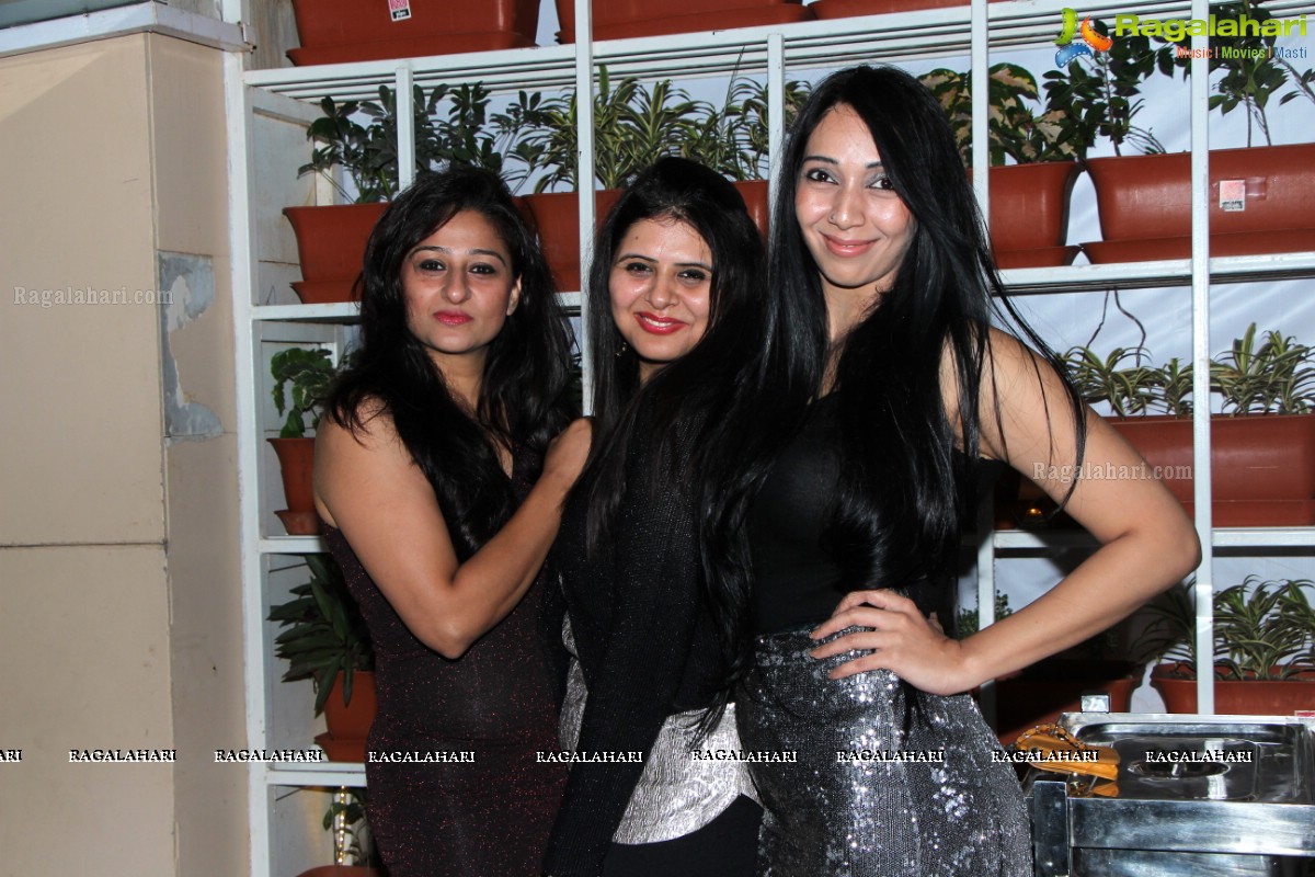 Shimmery n Starry Night - Hosted by Sunil and Sonia