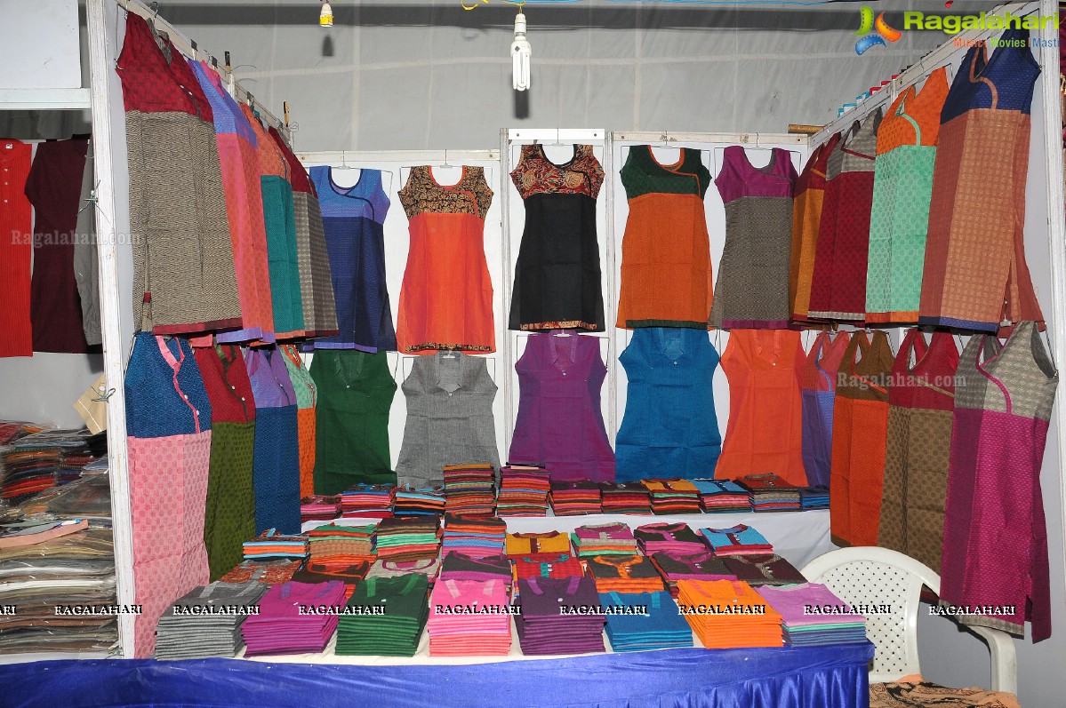 Lepakshi Handicrafts & Handlooms Exhibition, Hyderabad (Sep. 2014)