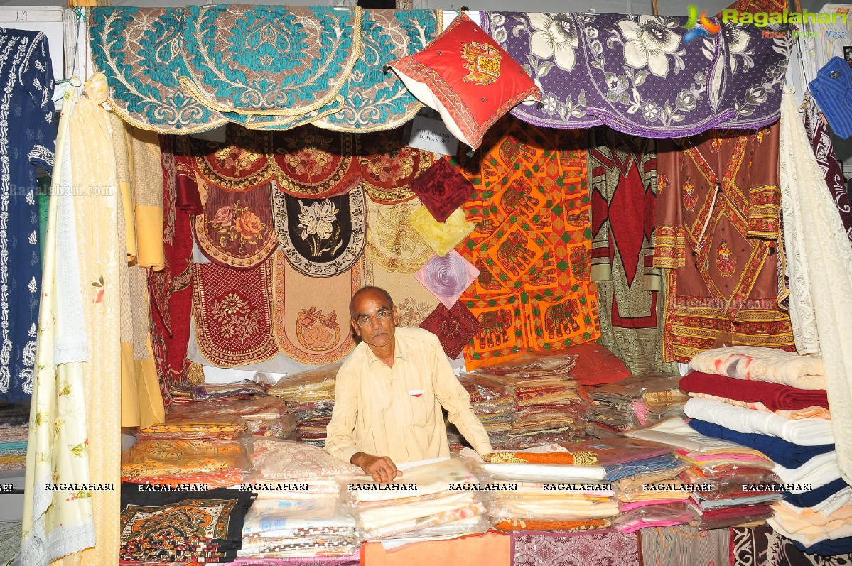 Lepakshi Handicrafts & Handlooms Exhibition, Hyderabad (Sep. 2014)