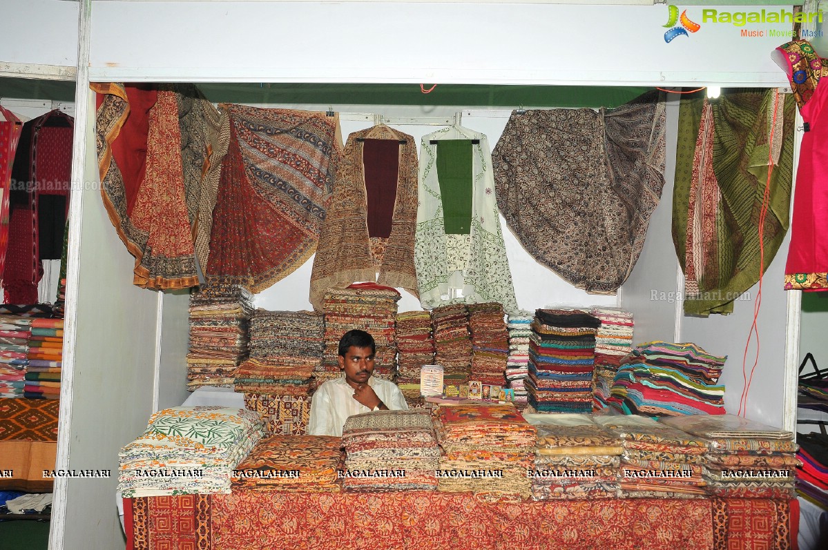 Lepakshi Handicrafts & Handlooms Exhibition, Hyderabad (Sep. 2014)