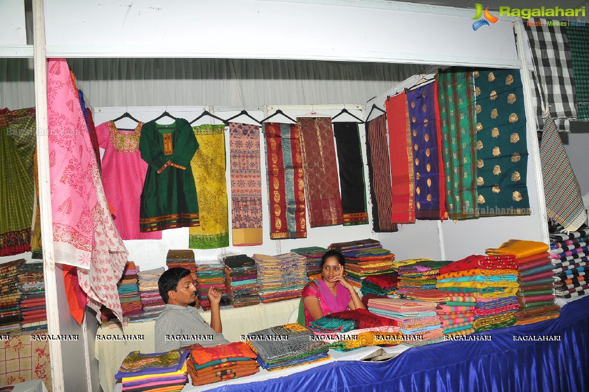 Lepakshi Handicrafts & Handlooms Exhibition, Hyderabad (Sep. 2014)