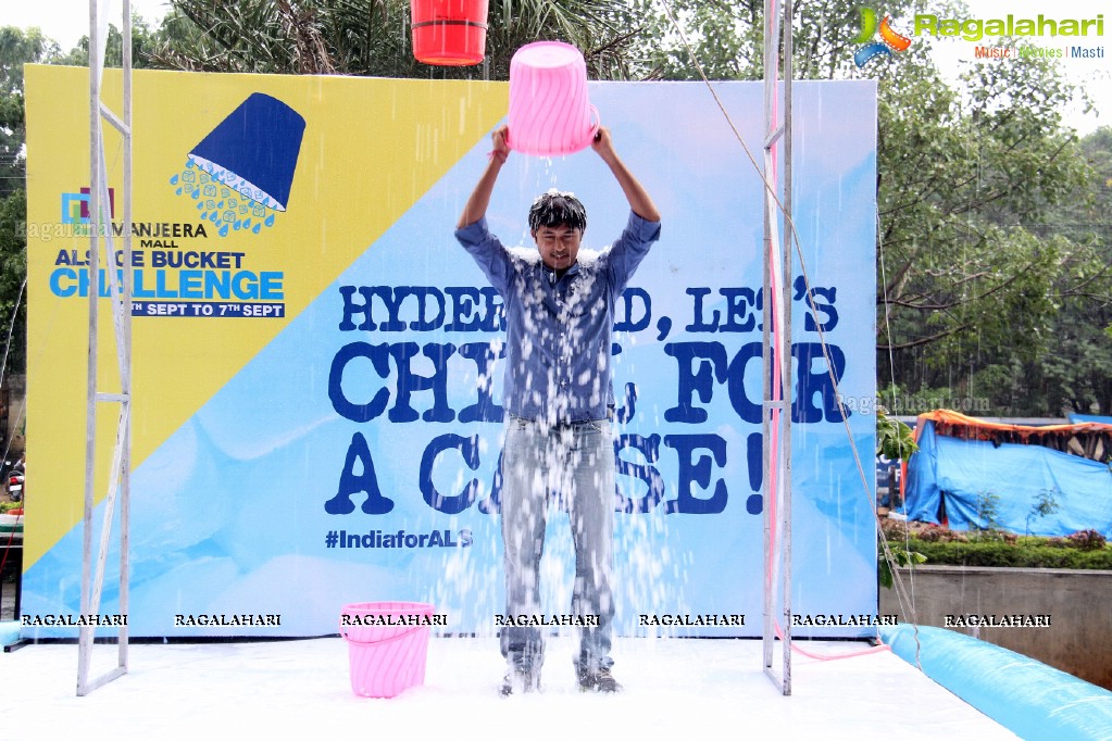 Manjeera Mall Organises Fund Raising ALS Ice Bucket Challenge