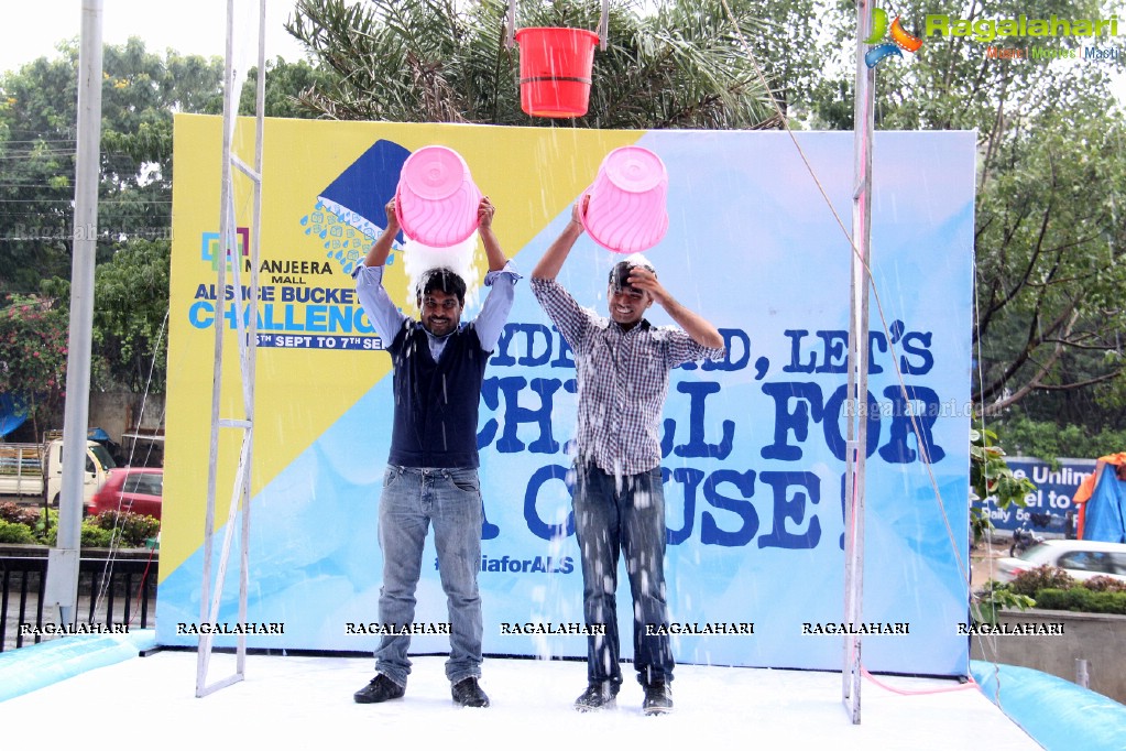 Manjeera Mall Organises Fund Raising ALS Ice Bucket Challenge