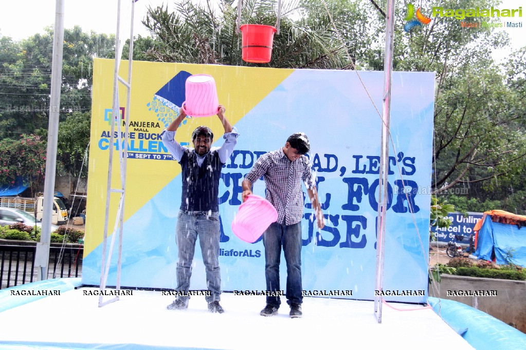 Manjeera Mall Organises Fund Raising ALS Ice Bucket Challenge