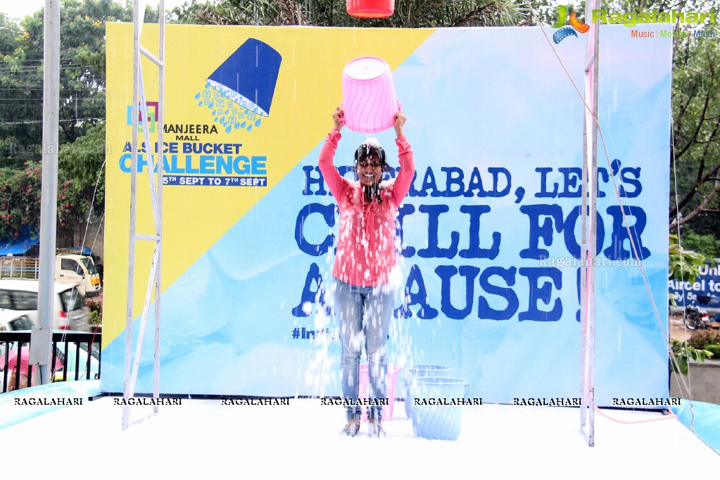 Manjeera Mall Organises Fund Raising ALS Ice Bucket Challenge