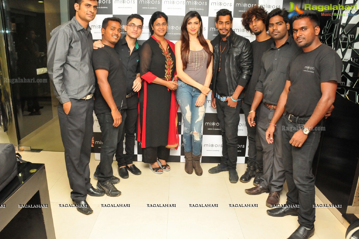 Simran Kaur Mundi at Mirrors Salons & Academy