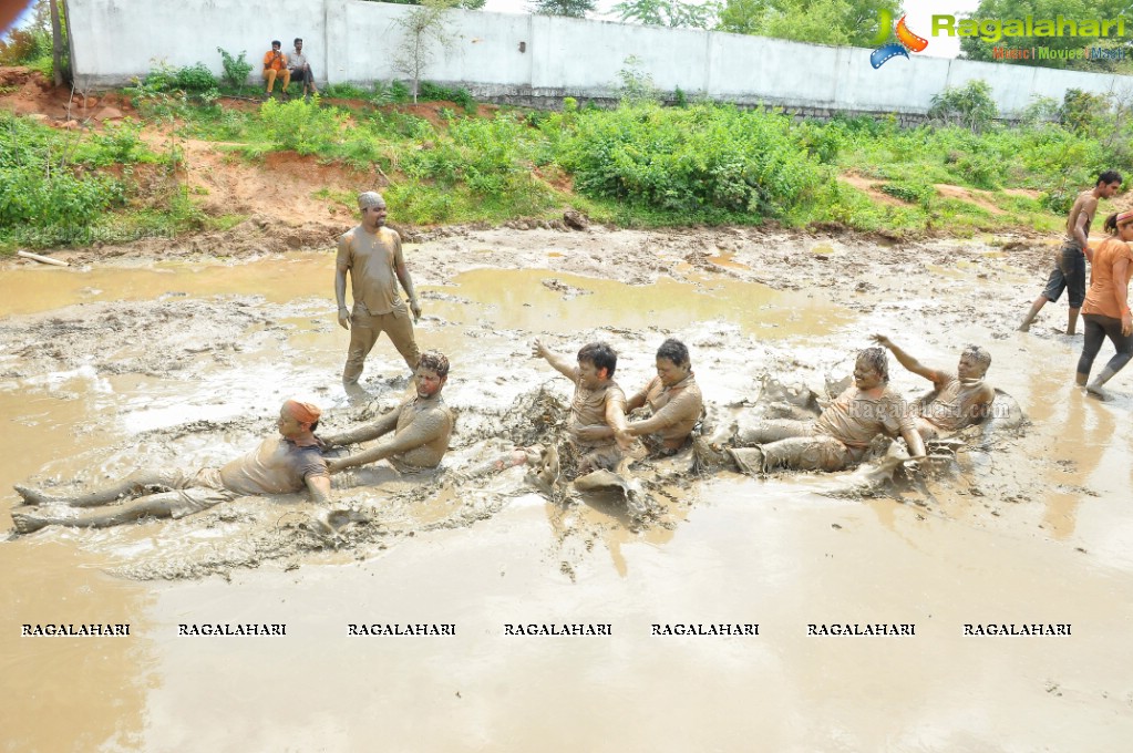 Hyderabad Mud Run 2014 at Lahari Resorts, Patancheru