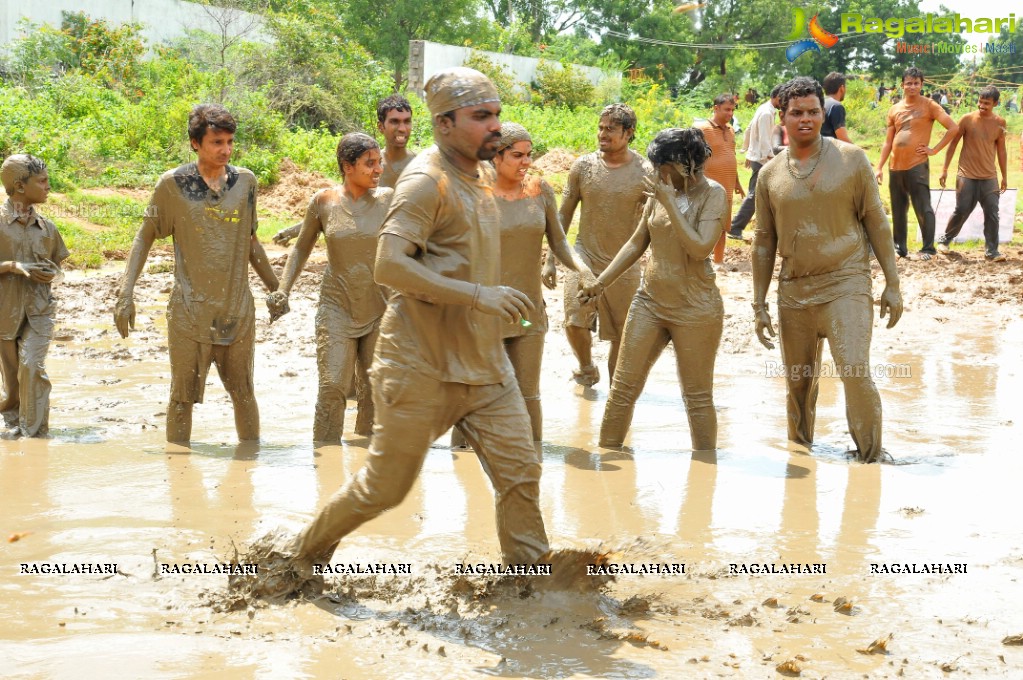 Hyderabad Mud Run 2014 at Lahari Resorts, Patancheru