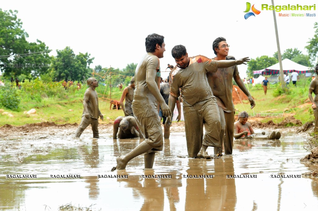 Hyderabad Mud Run 2014 at Lahari Resorts, Patancheru