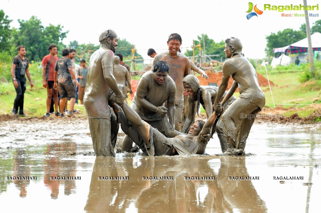 Hyderabad Mud Run 2014 at Lahari Resorts, Patancheru