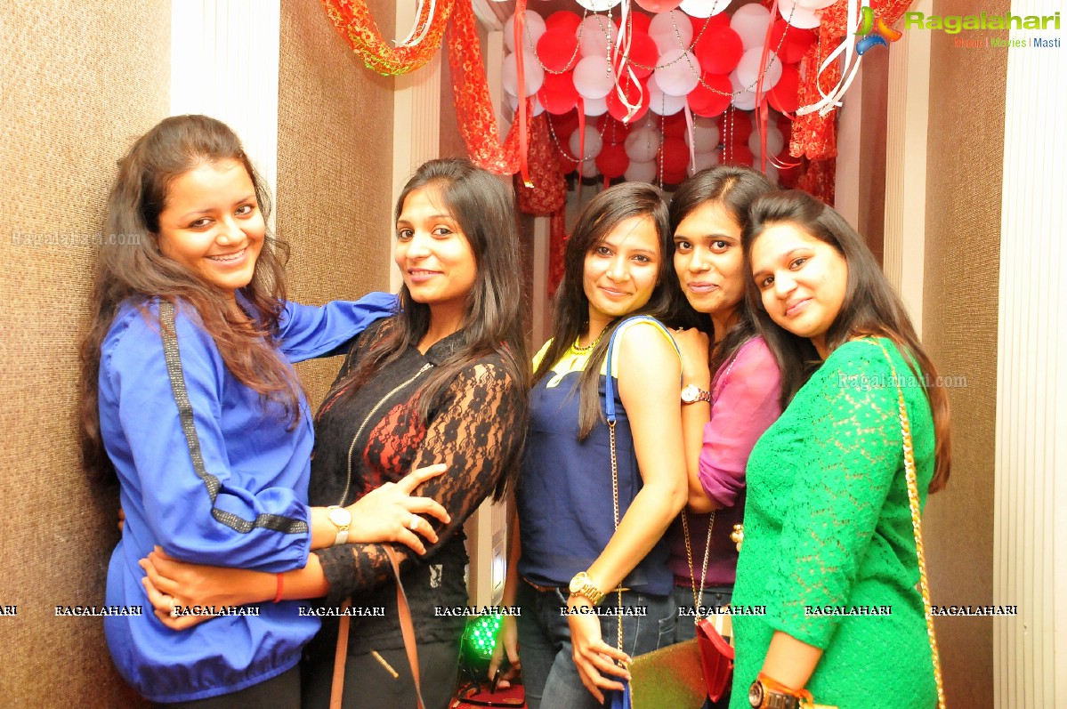 Neelam C Lalwani Birthday Party 2014 at Marriott