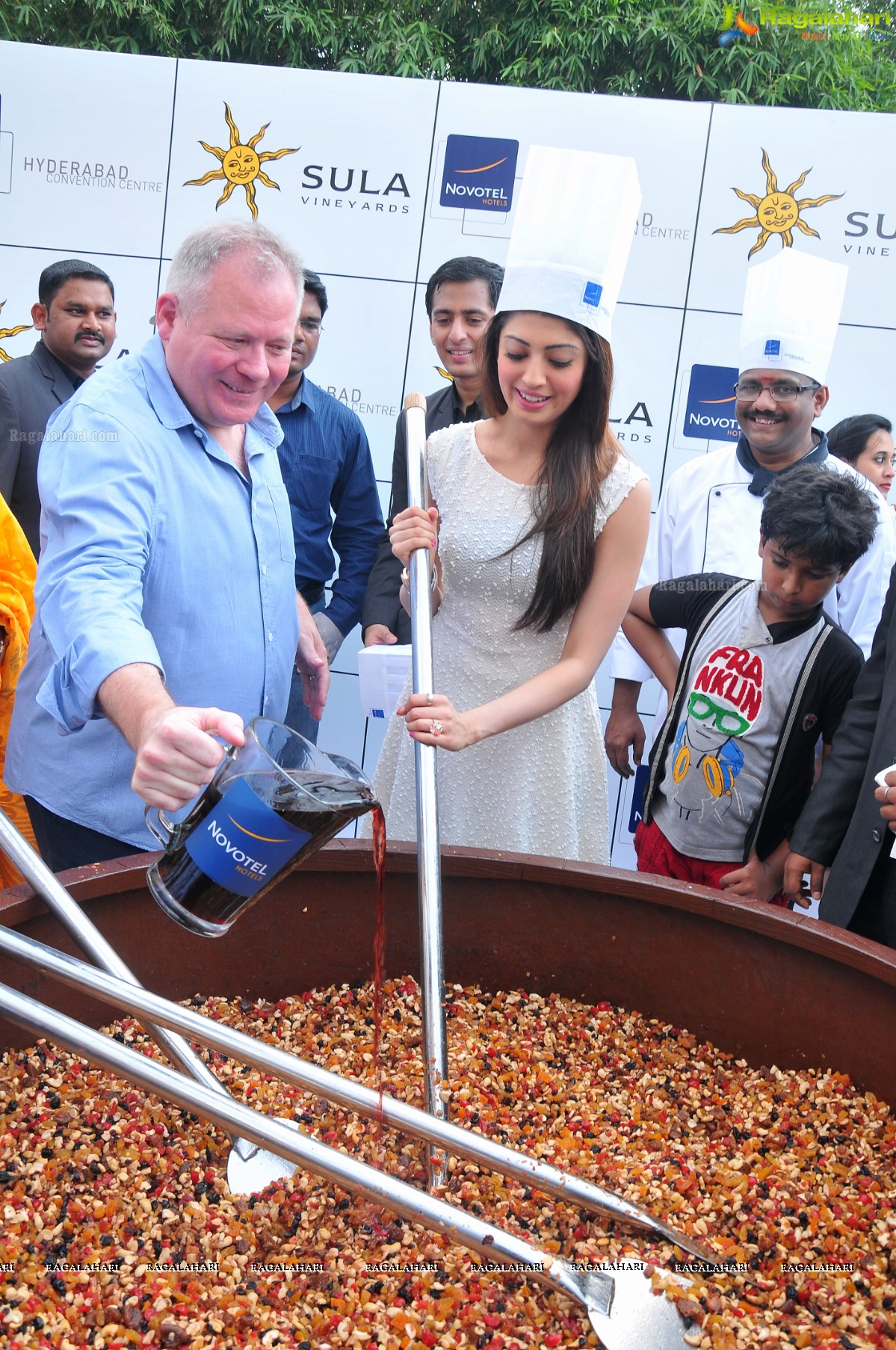 Novatel Fruit Mixing Brunch